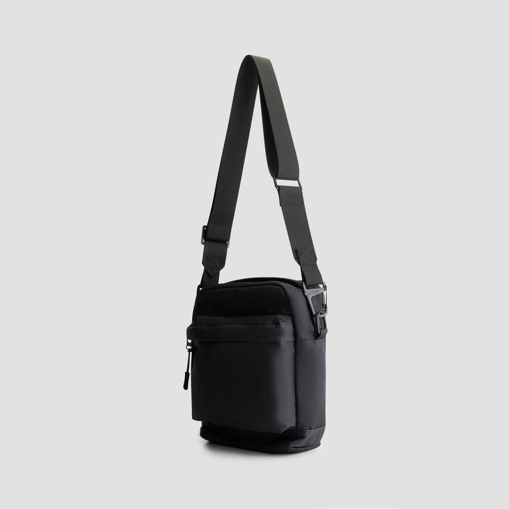 NYLON CAMERA BAG | BLACK