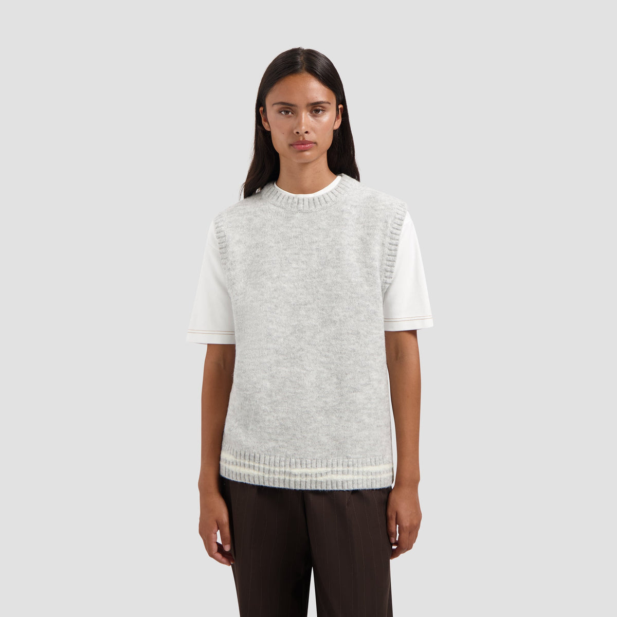 CRAFTED DETAIL KNIT VEST | HEATHER GREY
