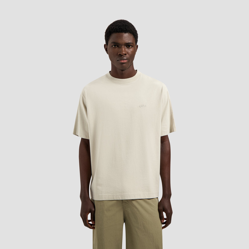 SIGNATURE SS TEE | CEMENT
