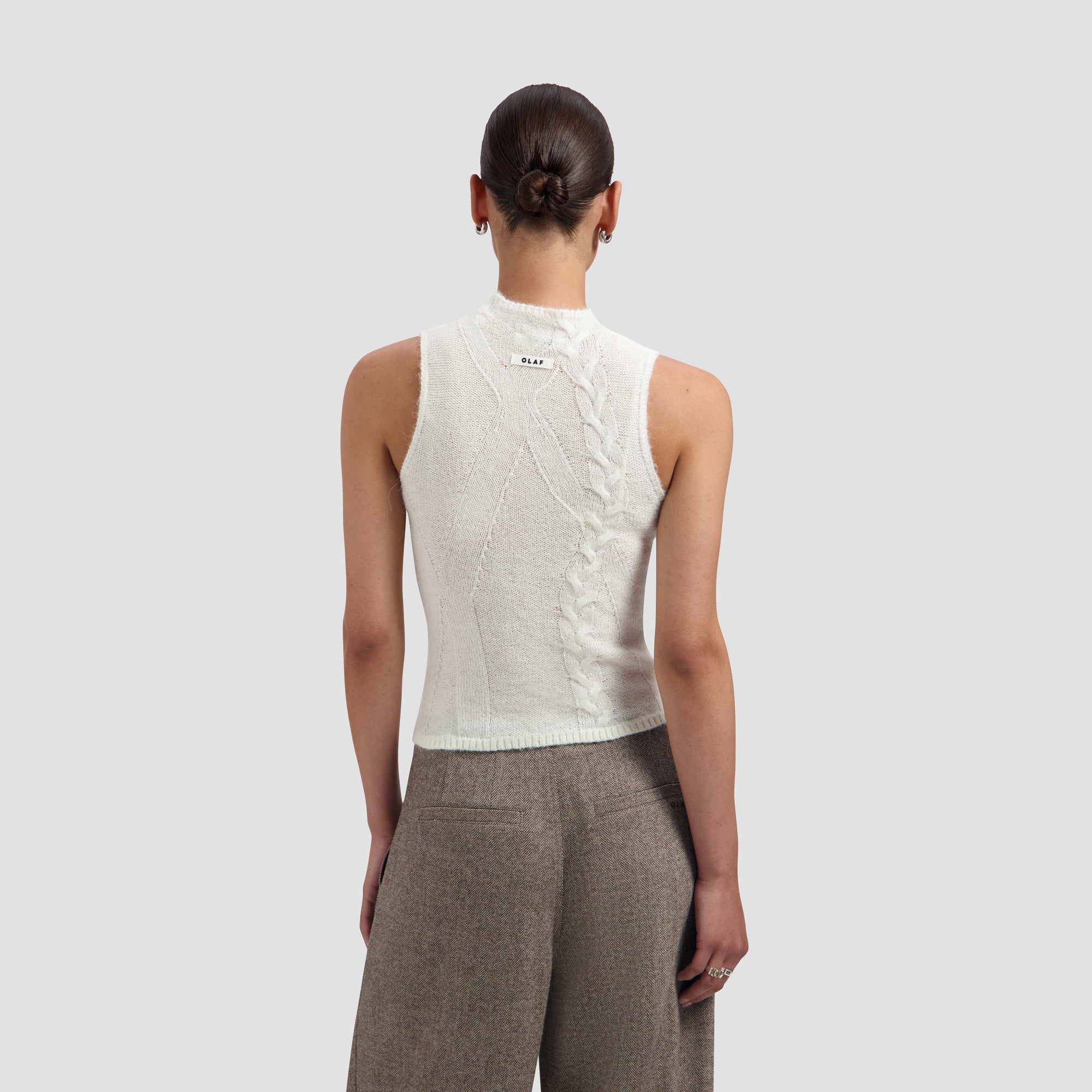 Cable Sleeveless Knit - Off White