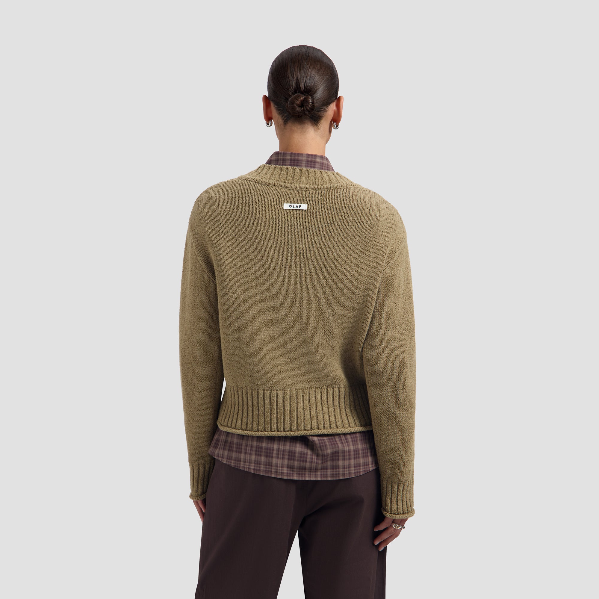 Knitted V-Neck - Treehouse