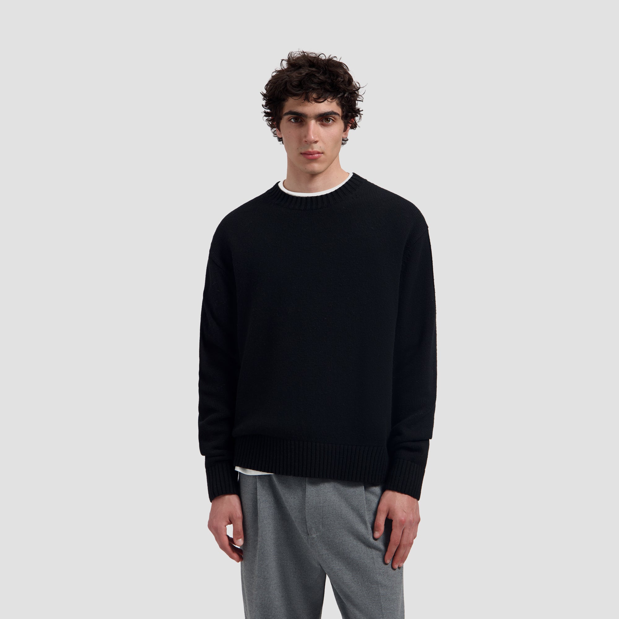 Essential Knitted Crewneck - Black