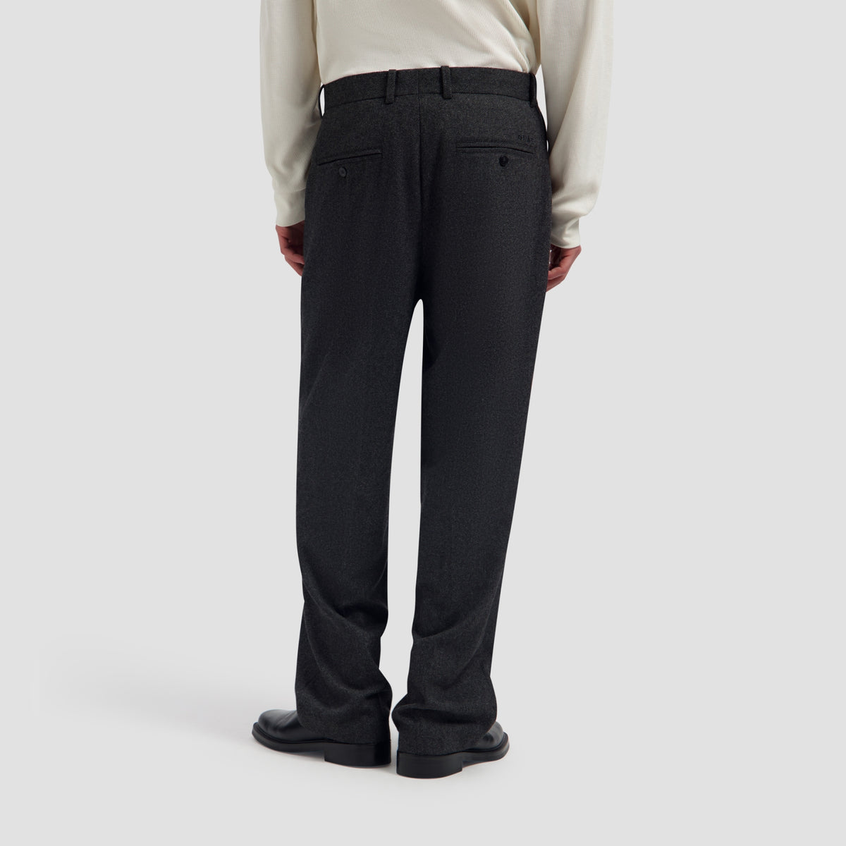 HERRINGBONE RELAXED PLEATED PANT | CHARCOAL
